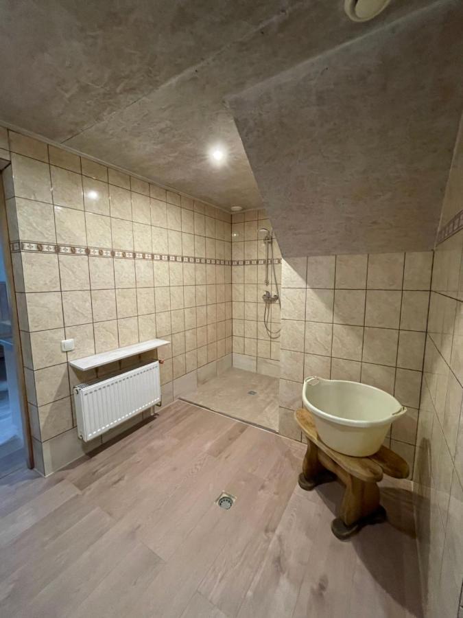 Pulkvedis Guest House Ventspils Eksteriør bilde